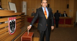 Sedat Özata yeniden il genel meclis başkanı