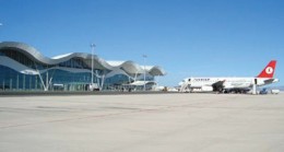 İzmir uçak seferlerinin kaldırılmasına tepkiler sürüyor