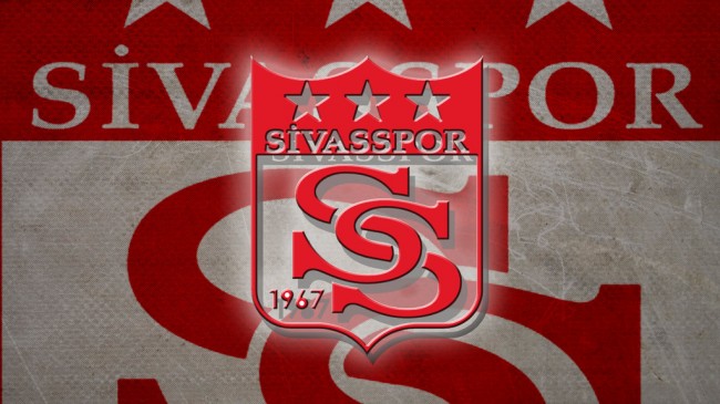 Sivasspor’a genç gurbetçi stoper
