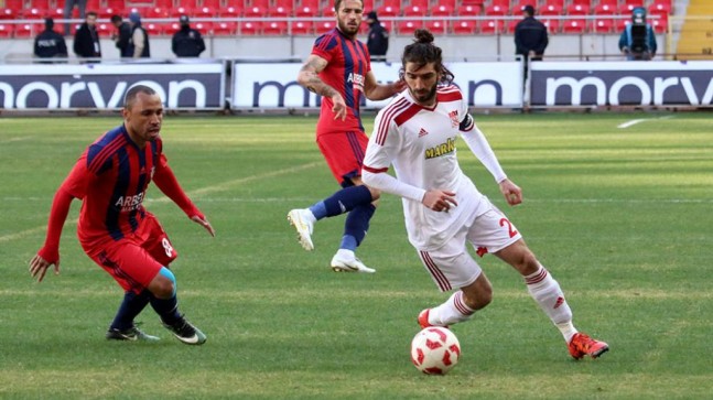 Sivasspor-Manisaspor maçı Serkan Tokat’ın