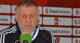 Mesut Bakkal: Hem Ligde Hem de Kupada Giden Bir Sivasspor Var