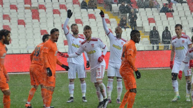 Sivasspor 0-0 M. Başakşehir