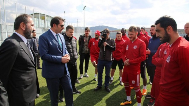 Vali Salih Ayhan Demir Grup Sivasspor’u Ziyaret Etti